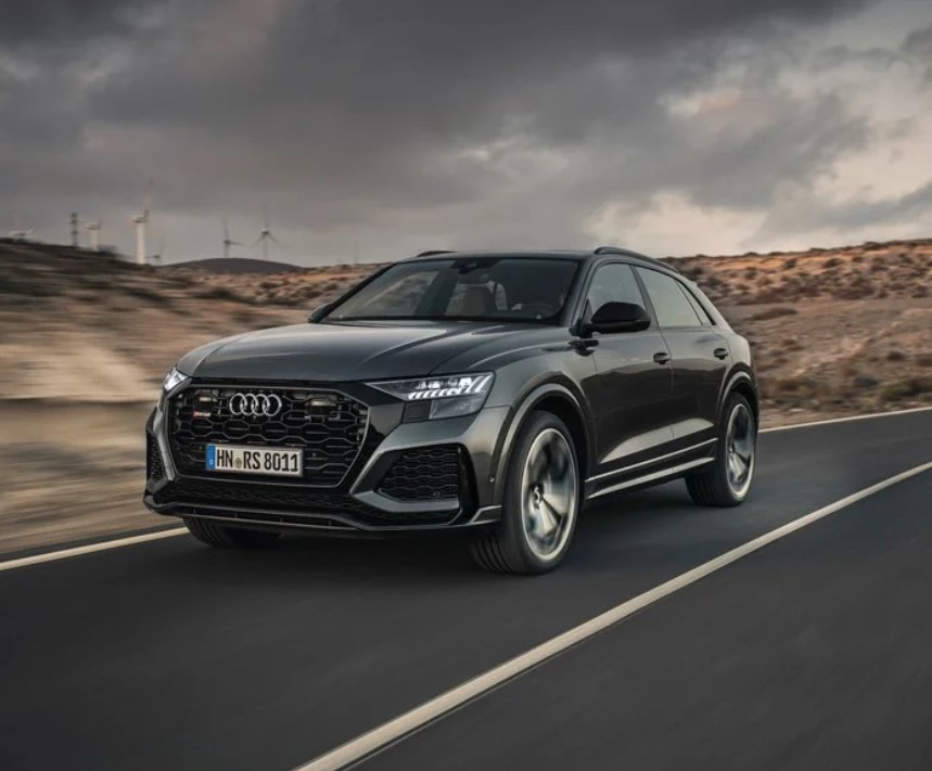 Audi RSQ8